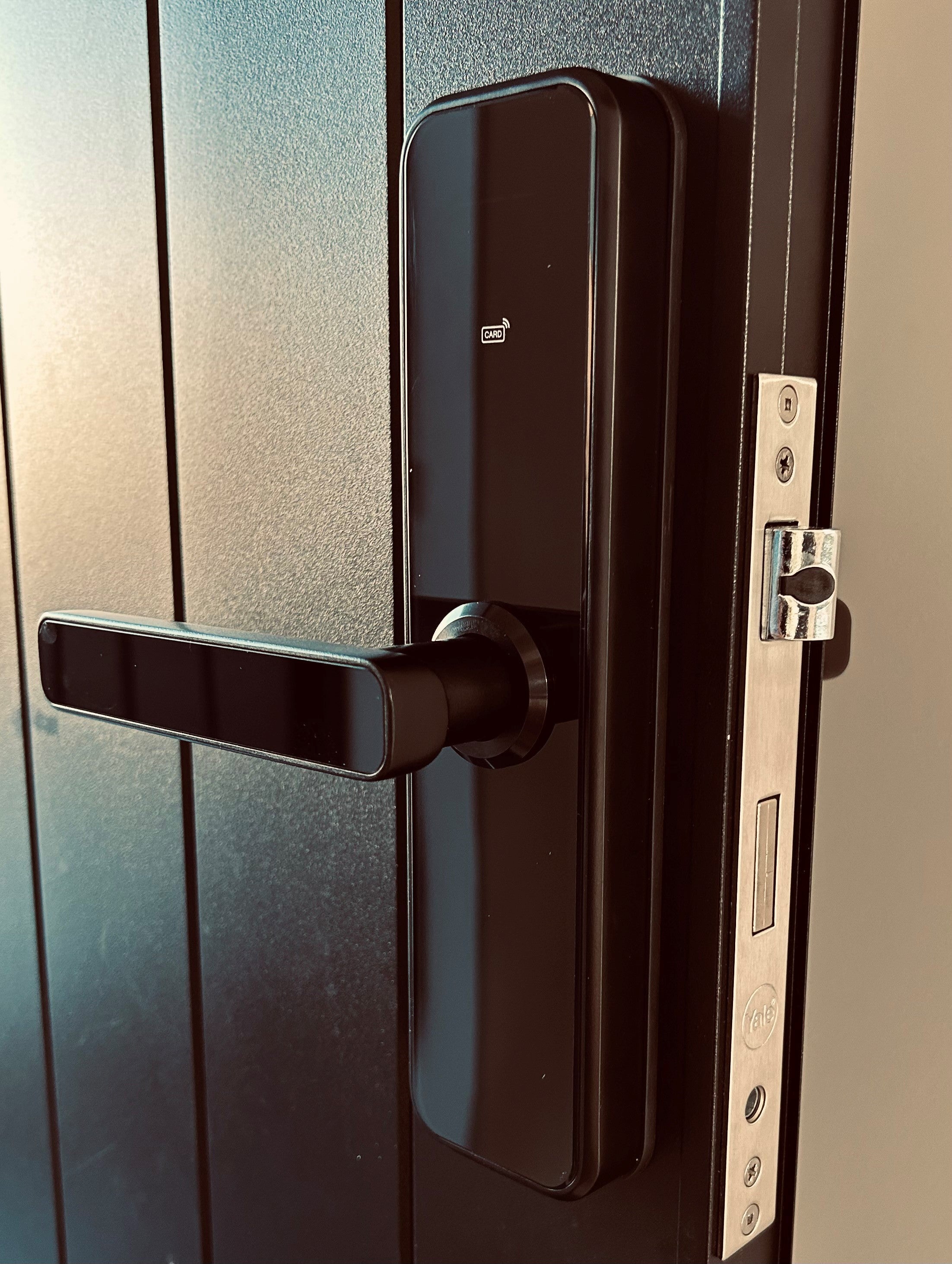 A Keyless Solutions lever lock fitted to an aluminium door